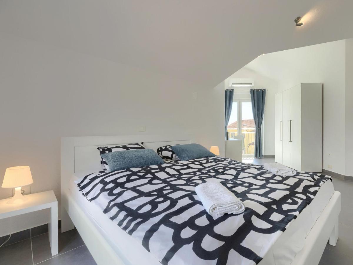 Holiday Home Villa Gocci By Interhome Kmeti Dış mekan fotoğraf