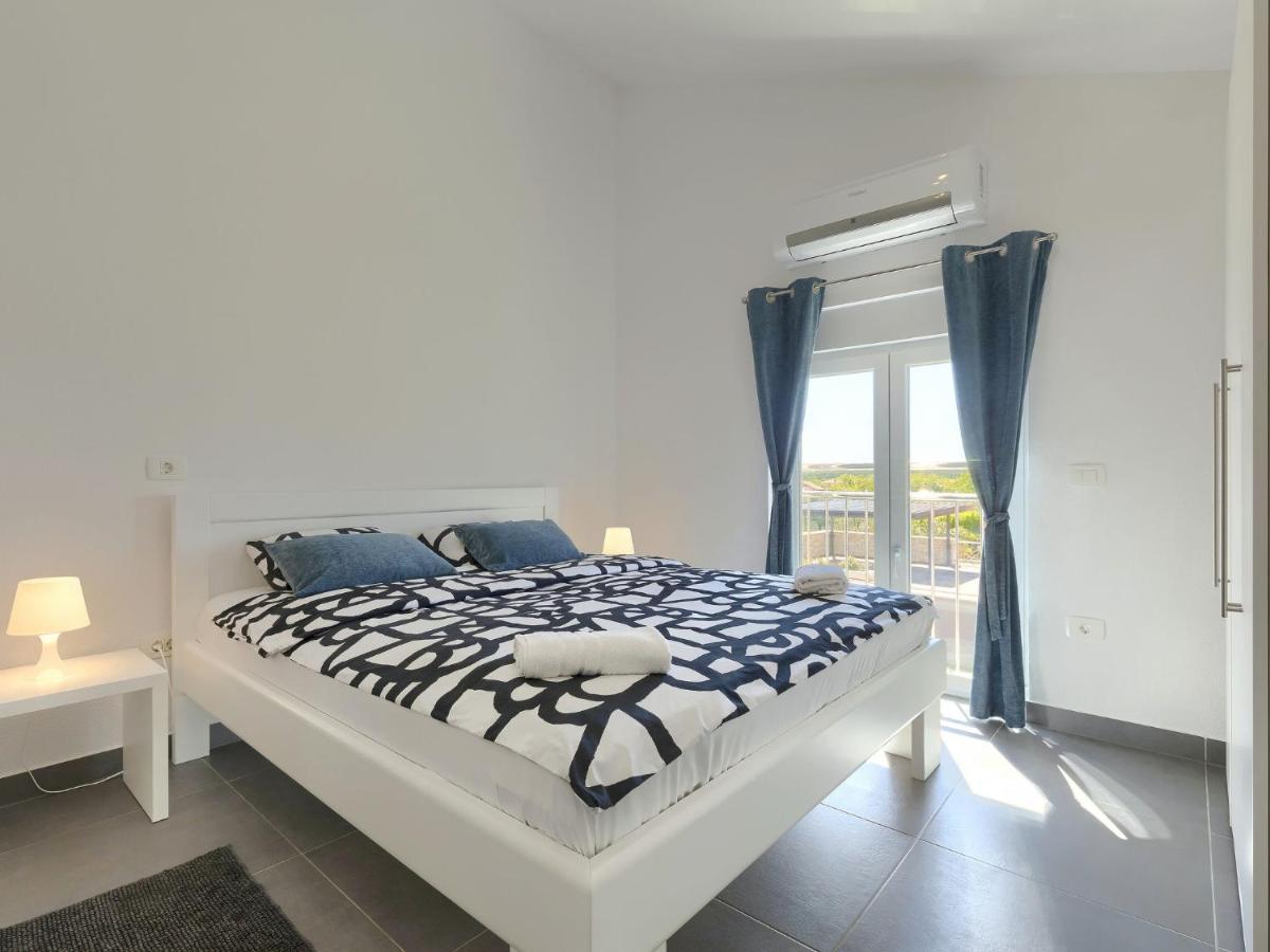 Holiday Home Villa Gocci By Interhome Kmeti Dış mekan fotoğraf