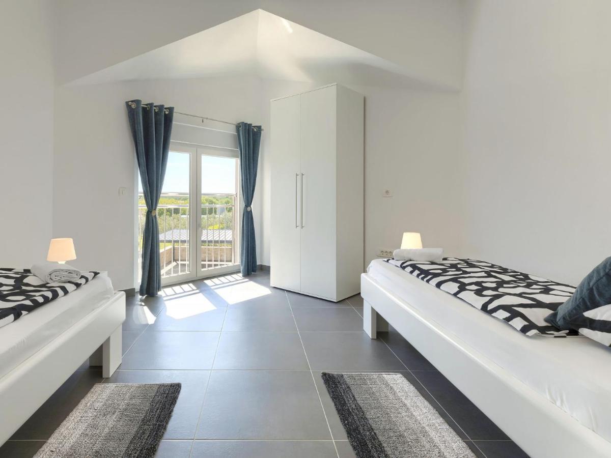Holiday Home Villa Gocci By Interhome Kmeti Dış mekan fotoğraf