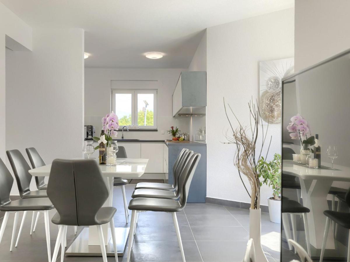Holiday Home Villa Gocci By Interhome Kmeti Dış mekan fotoğraf
